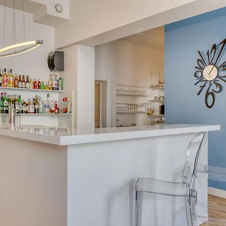 Hotel Francois 1er 3*